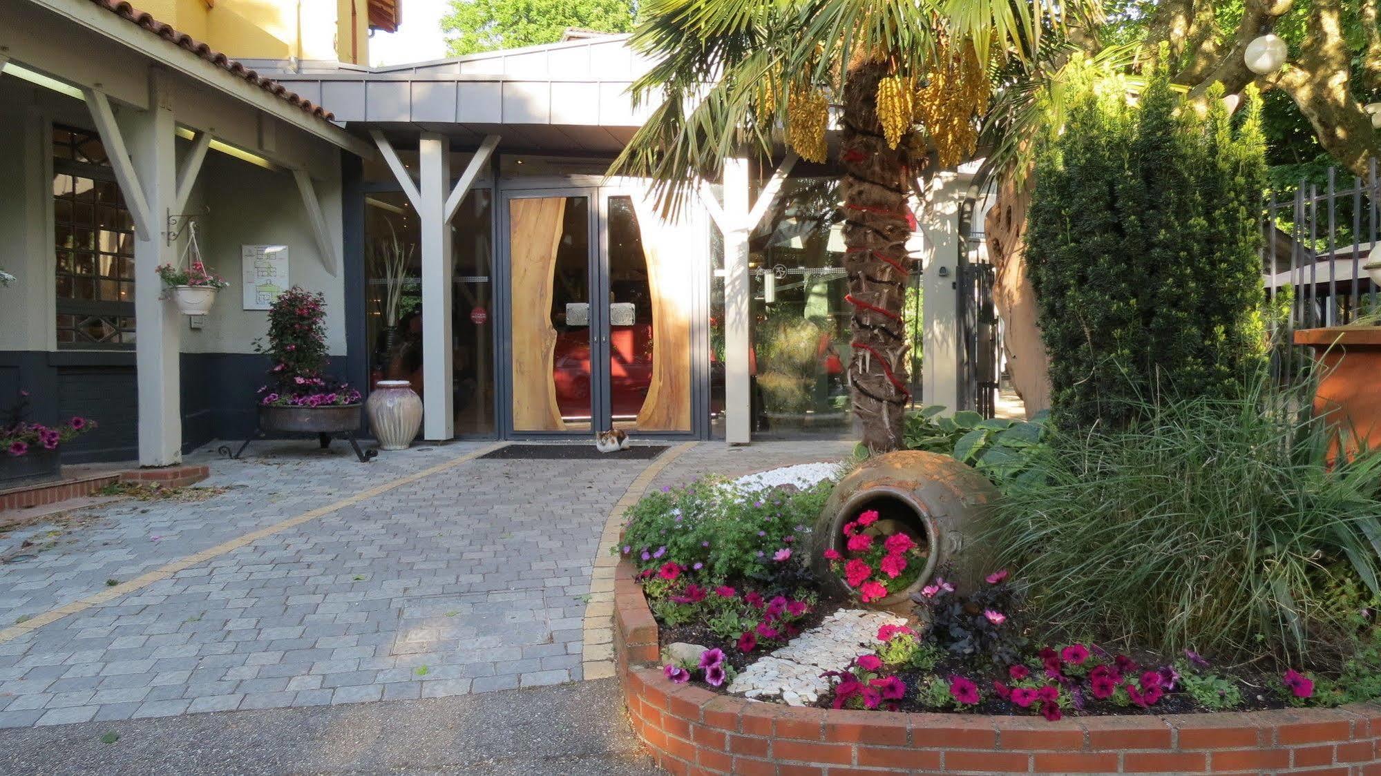 Sainte-Croix  Logis Hotel Restaurant Chez Nous מראה חיצוני תמונה